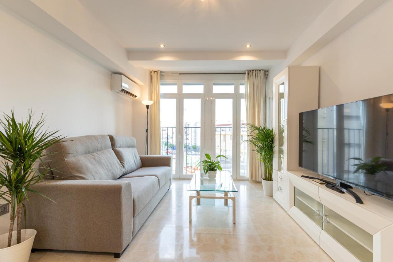 Charming 3 Bedroom Apartment At Triana Center By Oui Sevilla Exteriör bild