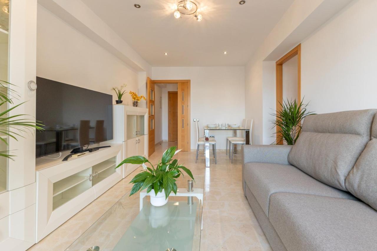 Charming 3 Bedroom Apartment At Triana Center By Oui Sevilla Exteriör bild
